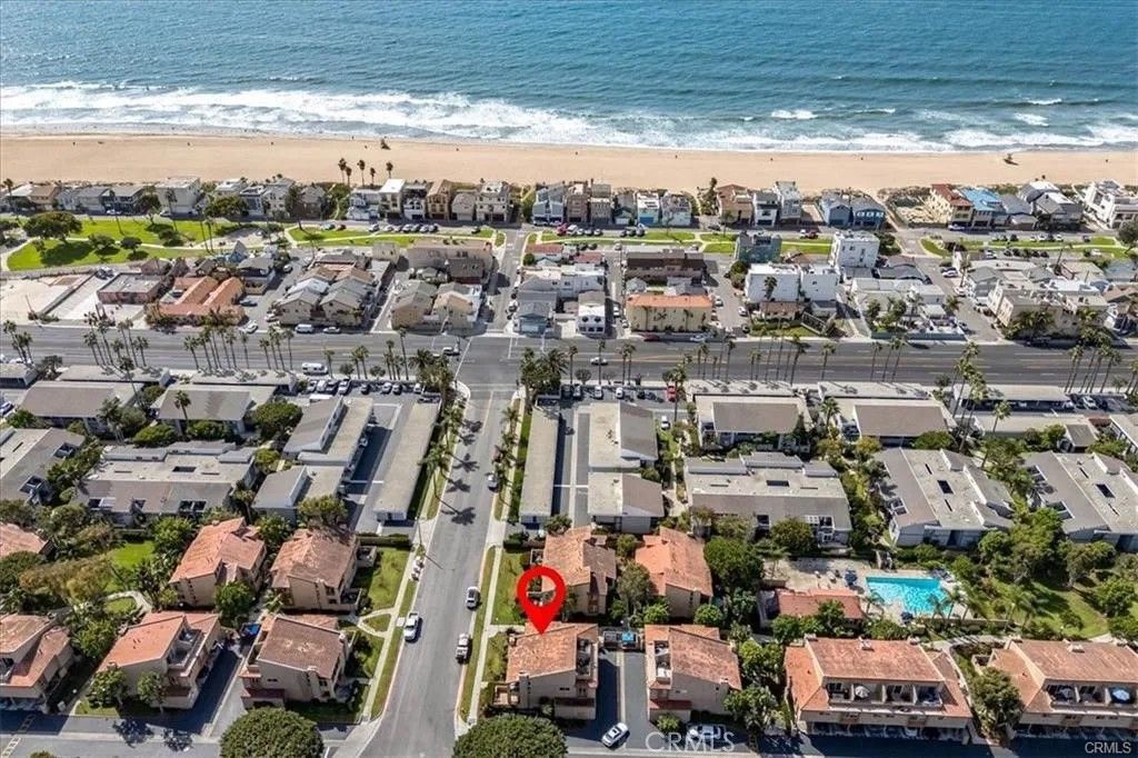 Photo of 16933 Bluewater Ln #51, Huntington Beach, CA 92649 (MLS # OC26073003)