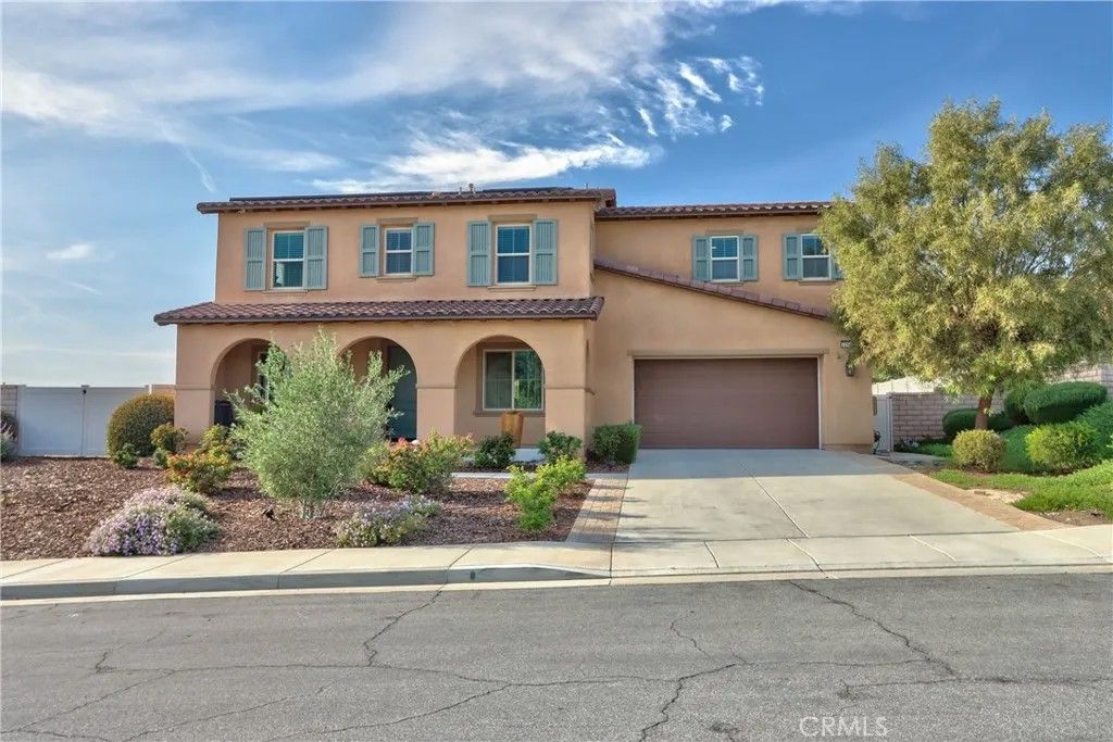 Photo of 32640 Cougar Pass Court, Winchester, CA 92596 (MLS # SW26058297)