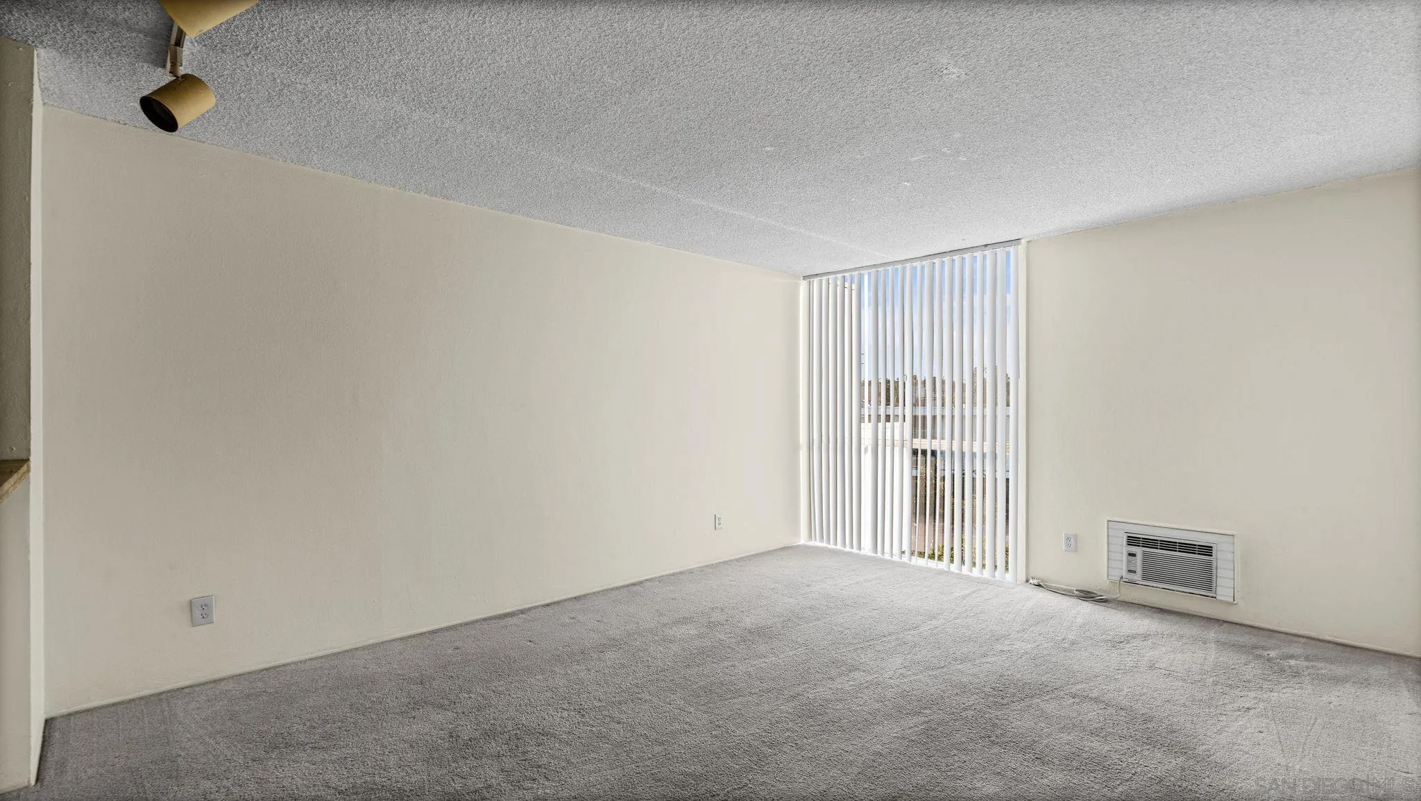 3050 Rue D'Orleans 423