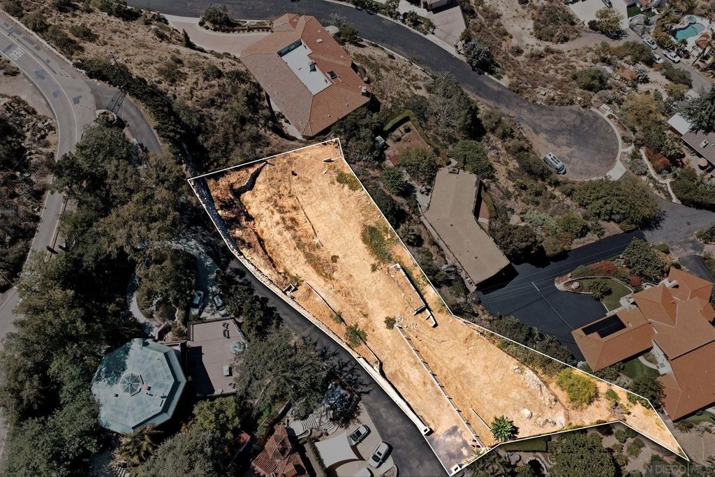 Photo of 4888 Mount Helix Dr, La Mesa, CA 91941 (MLS # 260012400)