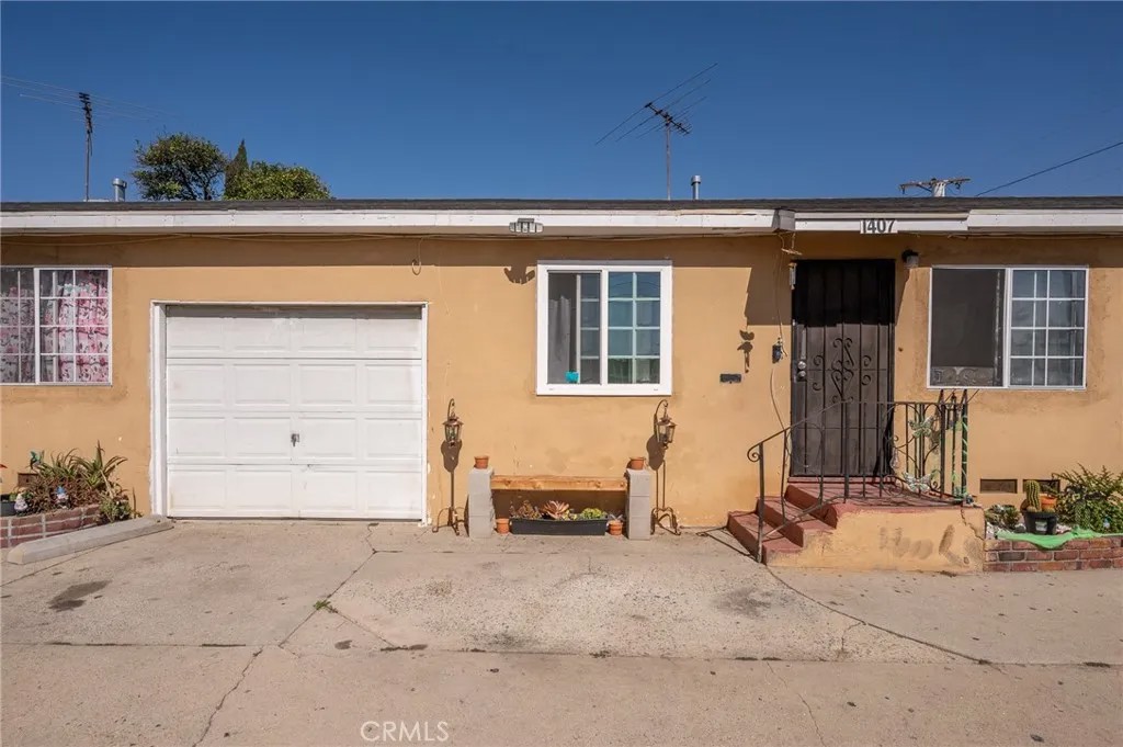 1405 Lagoon Avenue