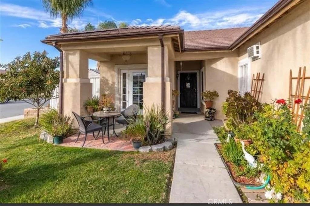 Photo of 1989 Warwick ST, San Jacinto, CA 92582 (MLS # SW26156048)
