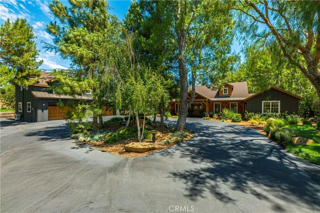 42970 Grace Lane