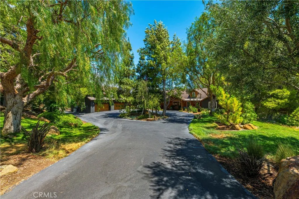 42970 Grace Lane