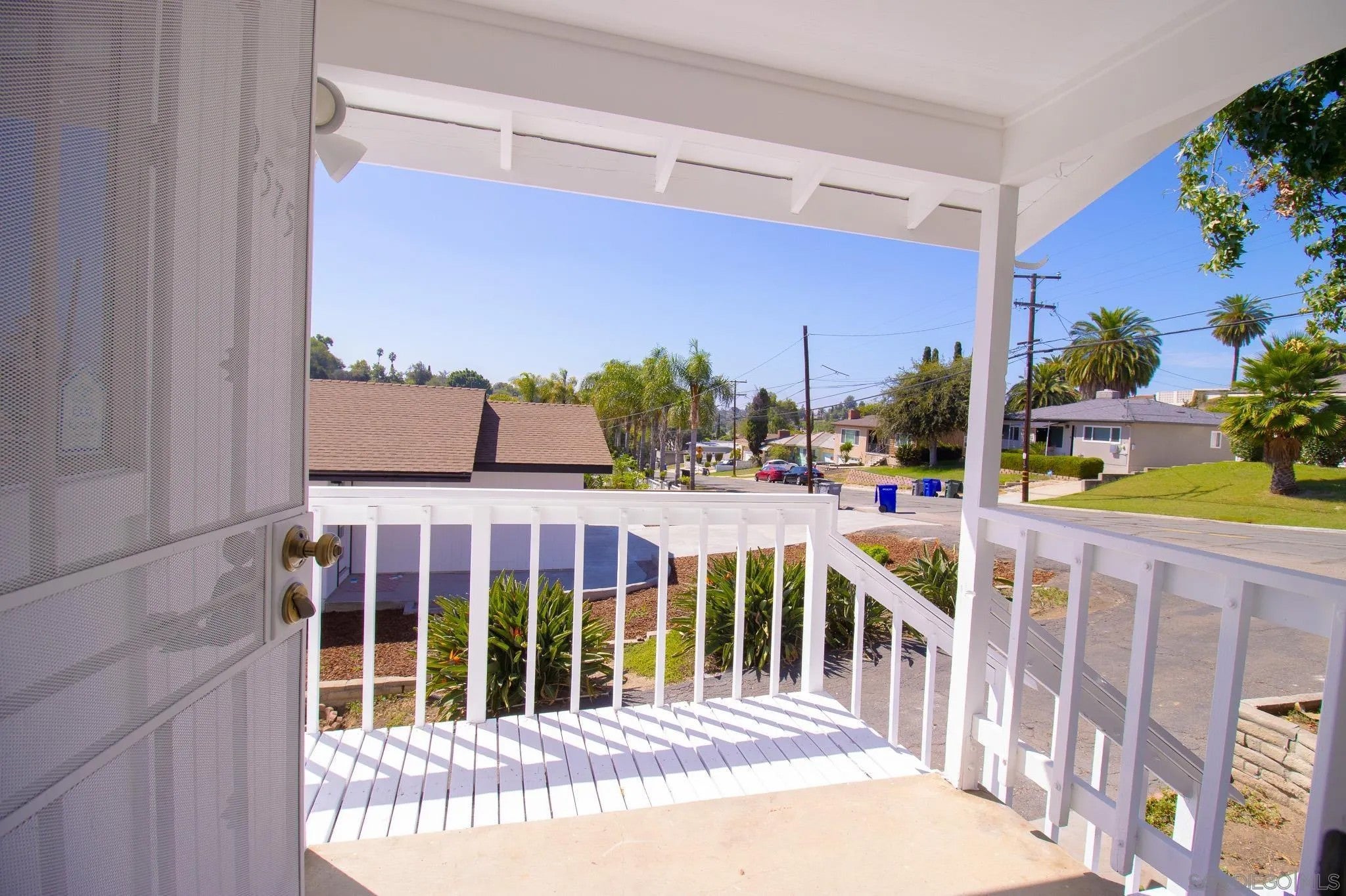 2575 Buena Vista Ave