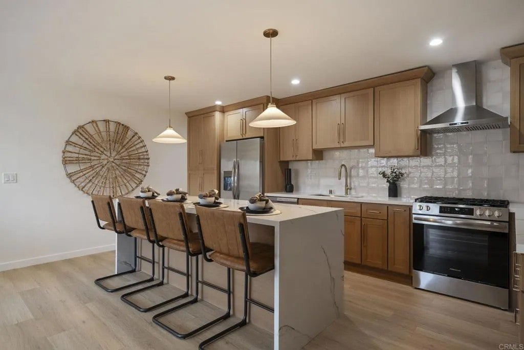 2501 W Sunflower E6