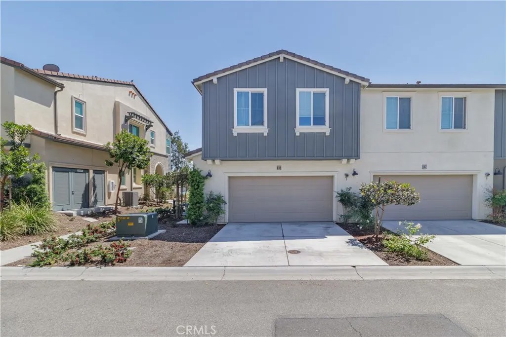 3560 E Lantern Paseo 138