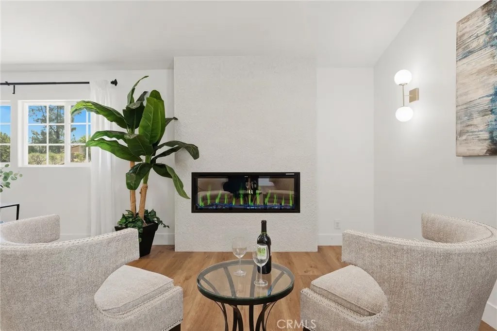 4515 Park Livorno