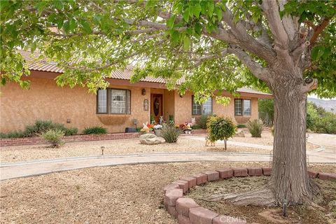 Tiny photo for 2212 W Avenue O8, Palmdale, CA 93551 (MLS # SR26068561)