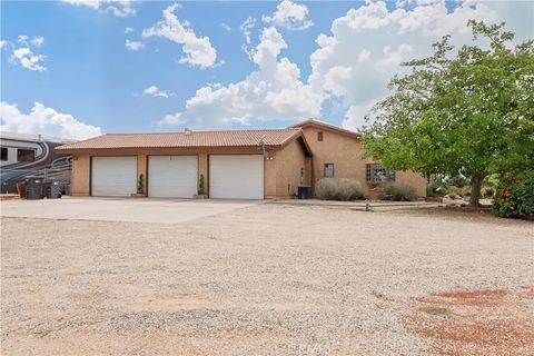 Tiny photo for 2212 W Avenue O8, Palmdale, CA 93551 (MLS # SR26068561)