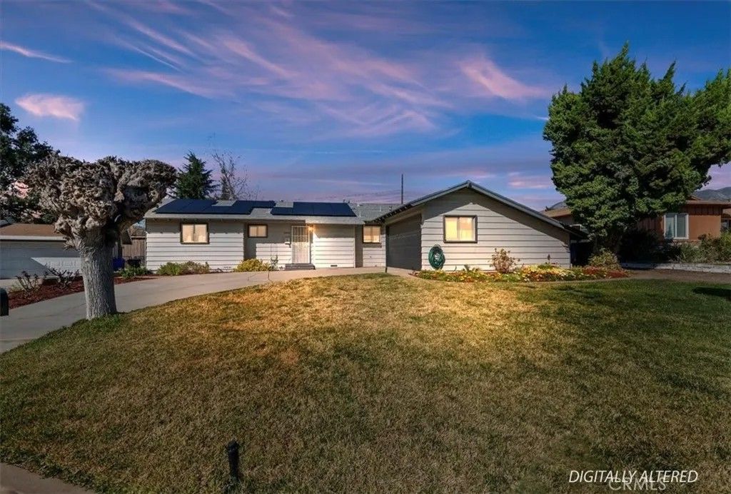 Photo of 34822 Shasta St, Yucaipa, CA 92399 (MLS # OC26028203)