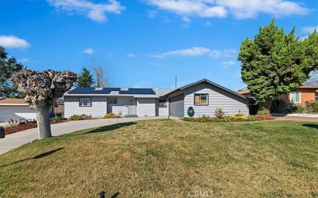 Photo of 34822 Shasta St, Yucaipa, CA 92399 (MLS # OC26028203)