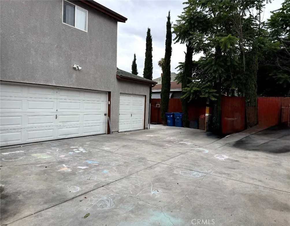 145 E 36th