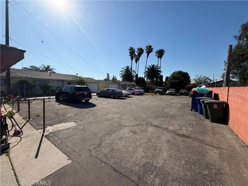 Photo of 4710 Live Oak St, Cudahy, CA 90201 (MLS # SB26062889)
