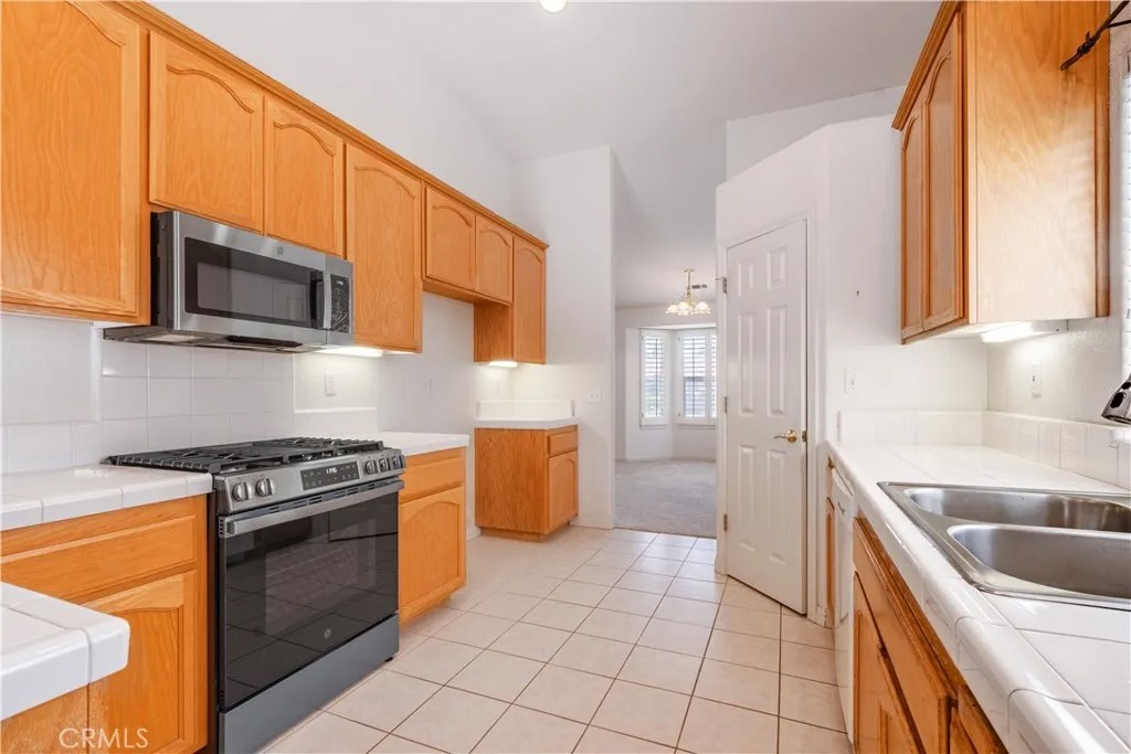 2503 Starling Drive