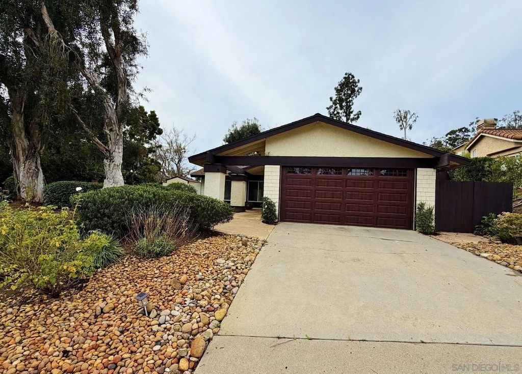 Photo of 9970 Mesa Madera Dr, San Diego, CA 92131 (MLS # 2600418)