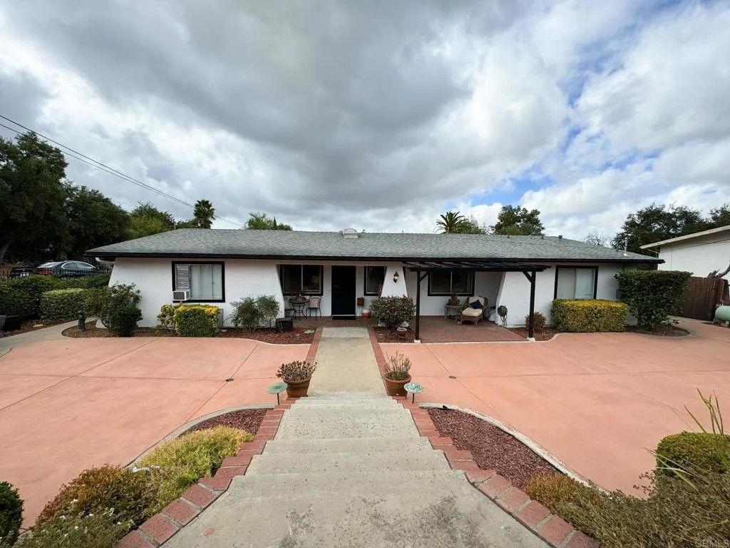 Photo of 829 Seventh Street, Ramona, CA 92065 (MLS # NDP2600648)