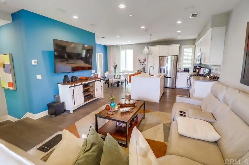 1842 Observation Way 2