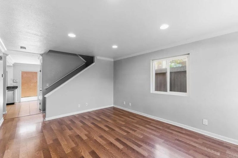 1423 N Broadway E