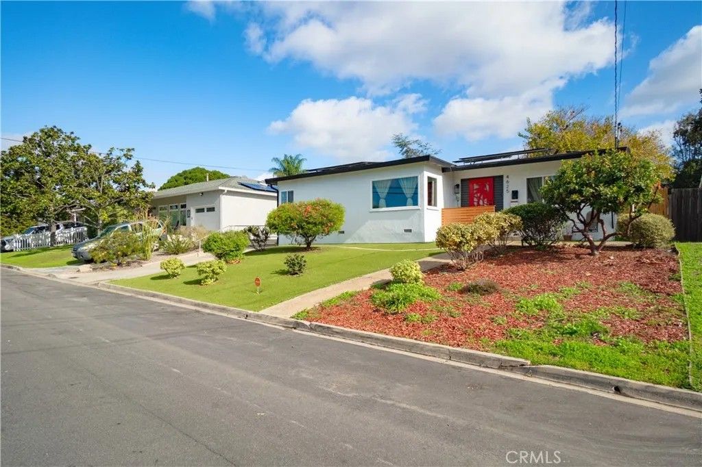 Photo of 4625 73rd St, La Mesa, CA 91942 (MLS # SB25280587)