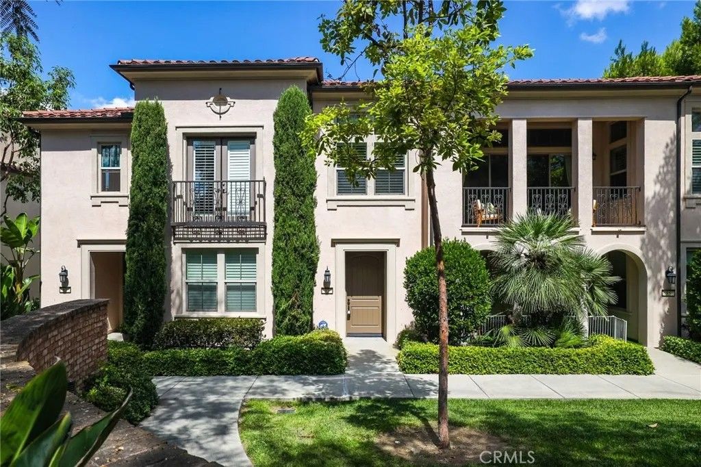 Photo of 83 City Stroll, Irvine, CA 92620 (MLS # OC25242648)