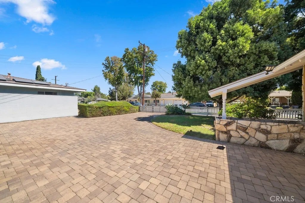 2009 S Eileen Drive