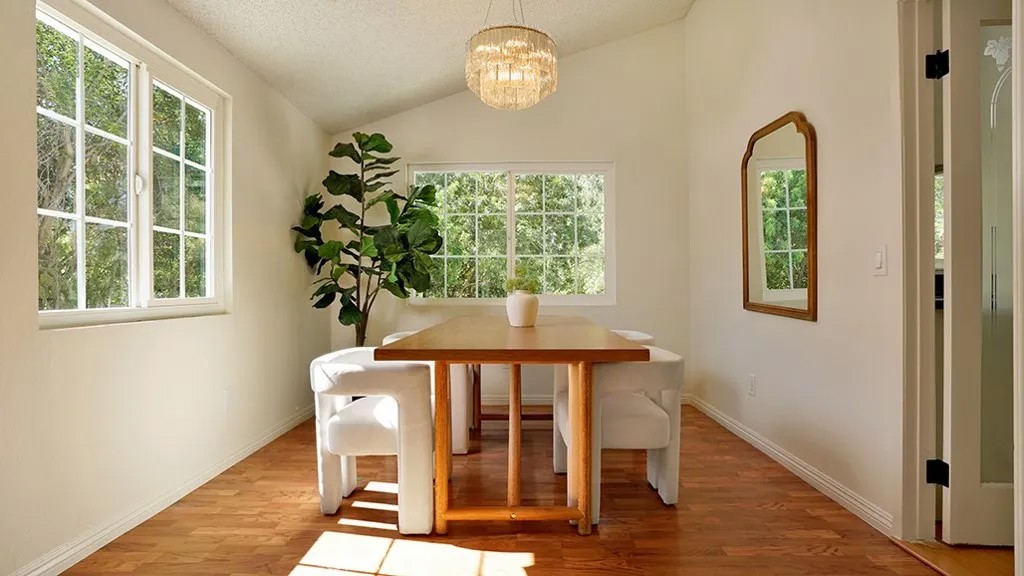 3461 Valle Vista