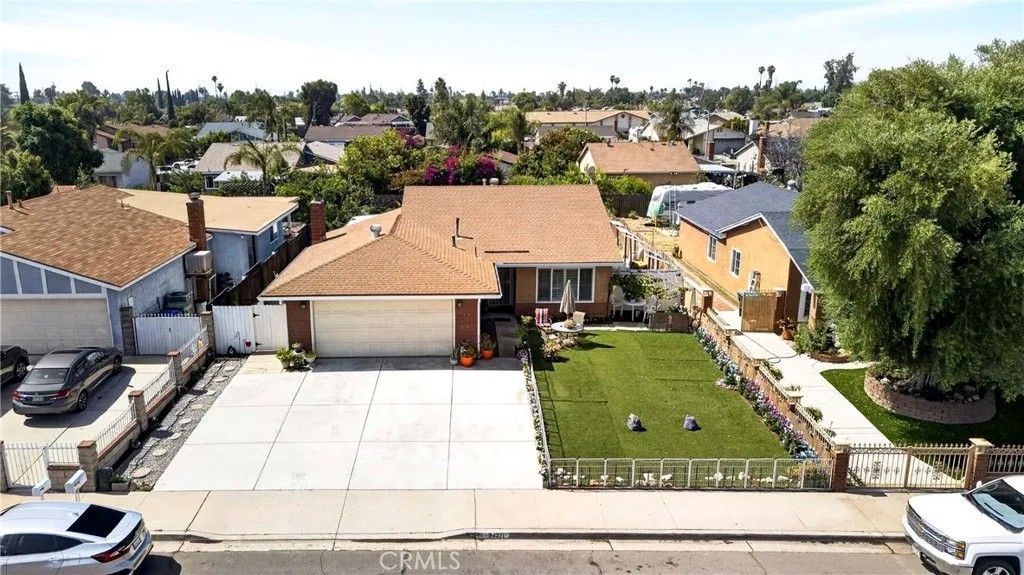 Photo of 24371 Saint James Drive, Moreno Valley, CA 92553 (MLS # AR26116917)