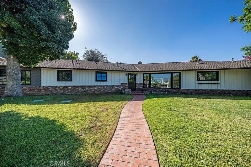 21132 E Cloverland Drive