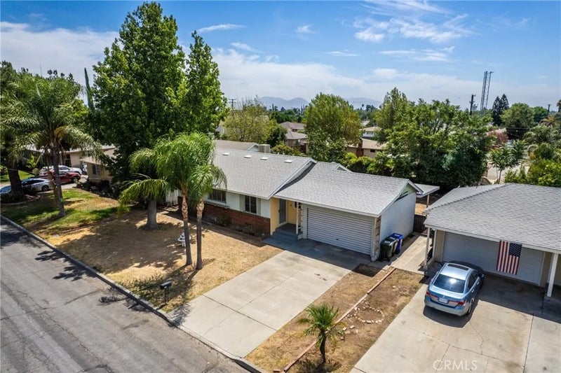 237 W Van Koevering Street