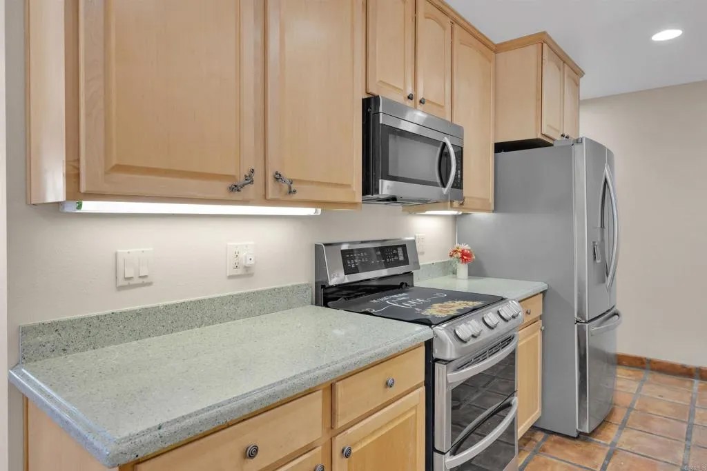 3155 Honor Court