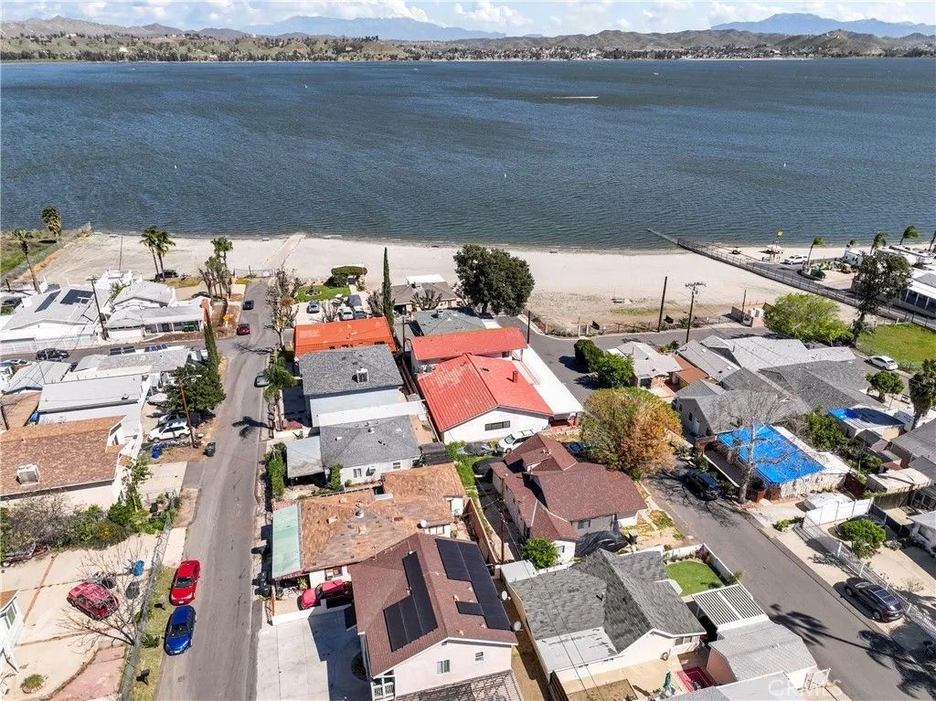 Photo of 32882 Pepper Dr, Lake Elsinore, CA 92530 (MLS # SW26055314)