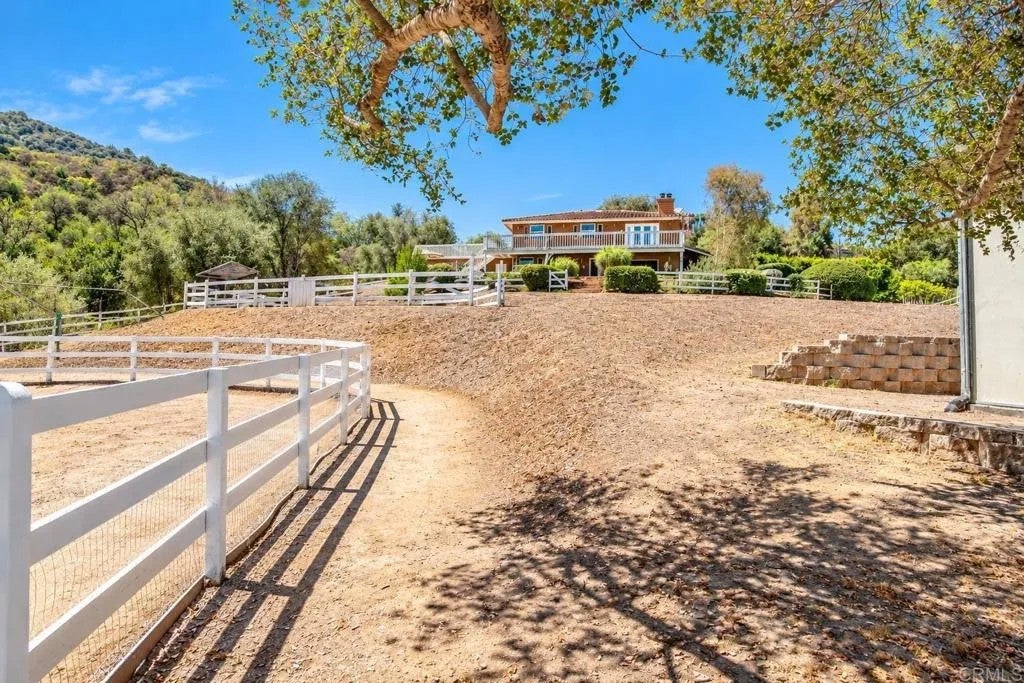 20020 Elfin Forest Road