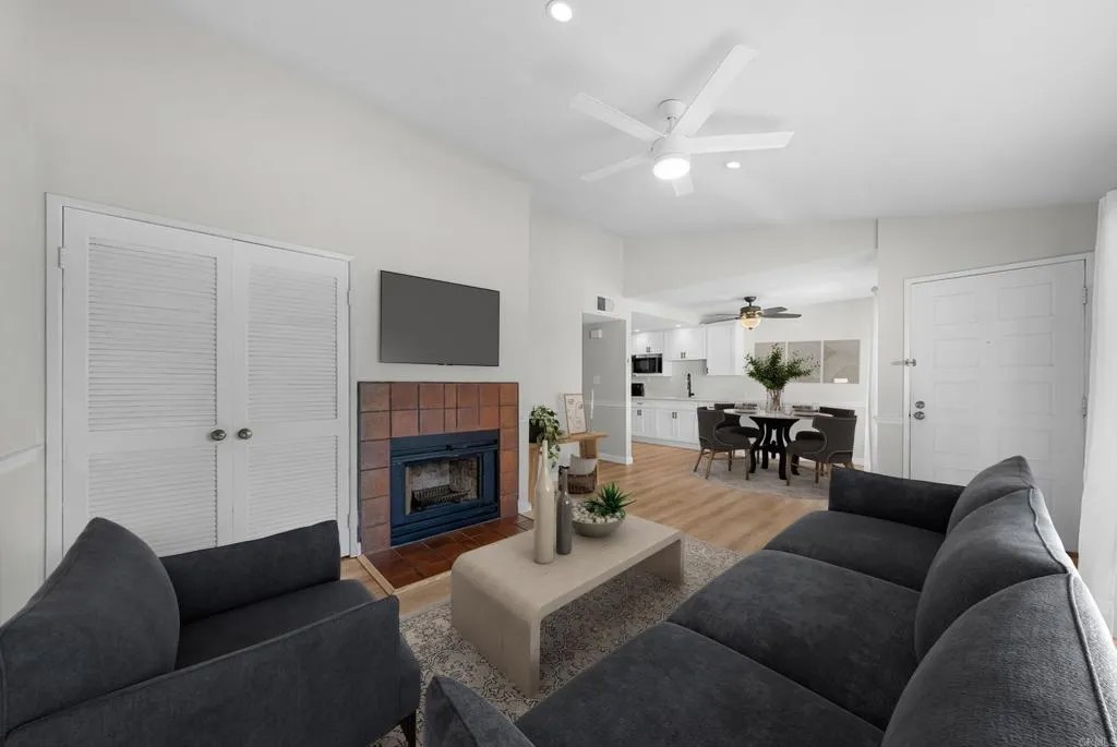 1679 Melrose Avenue H
