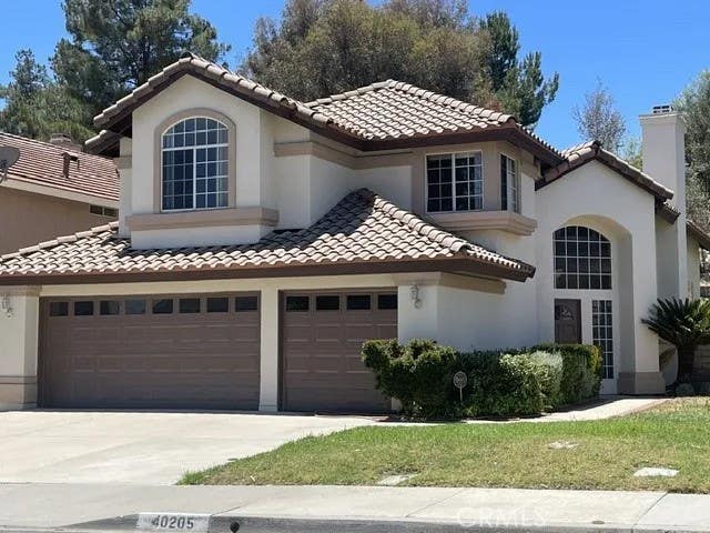Photo of 40205 White Leaf Ln, Murrieta, CA 92562 (MLS # AR26144140)