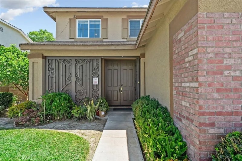6380 Iris Court