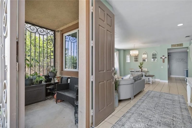 6380 Iris Court
