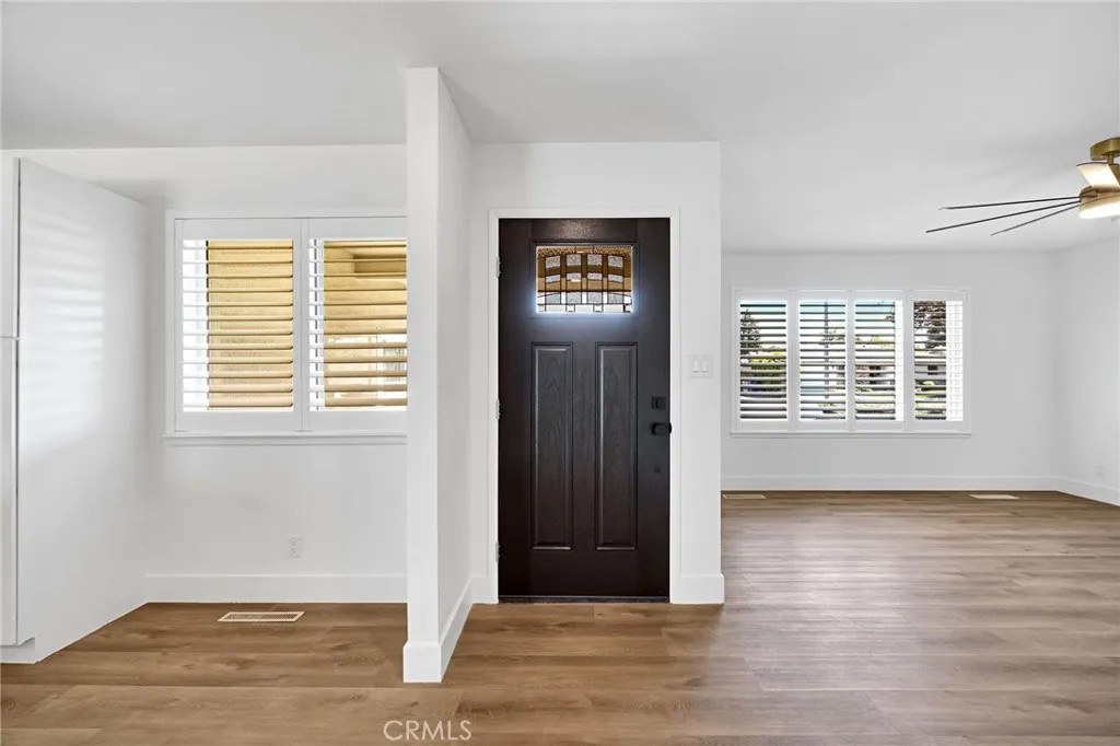 474 E Escalon