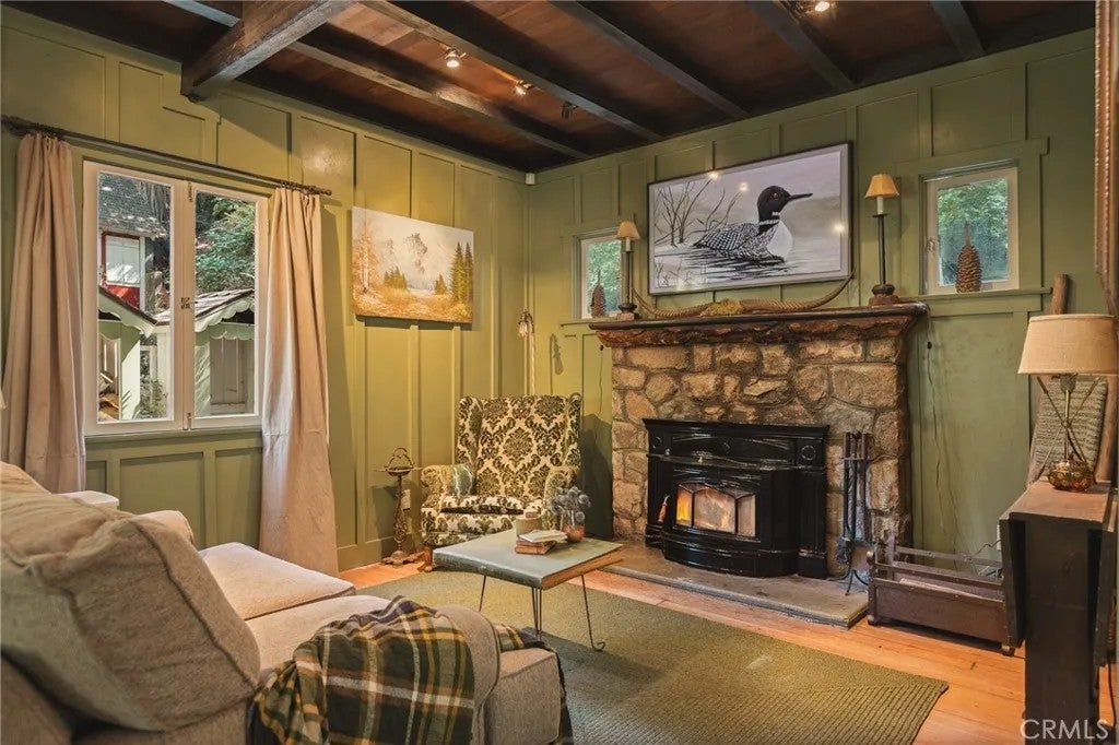 655 Cottage Grove Drive
