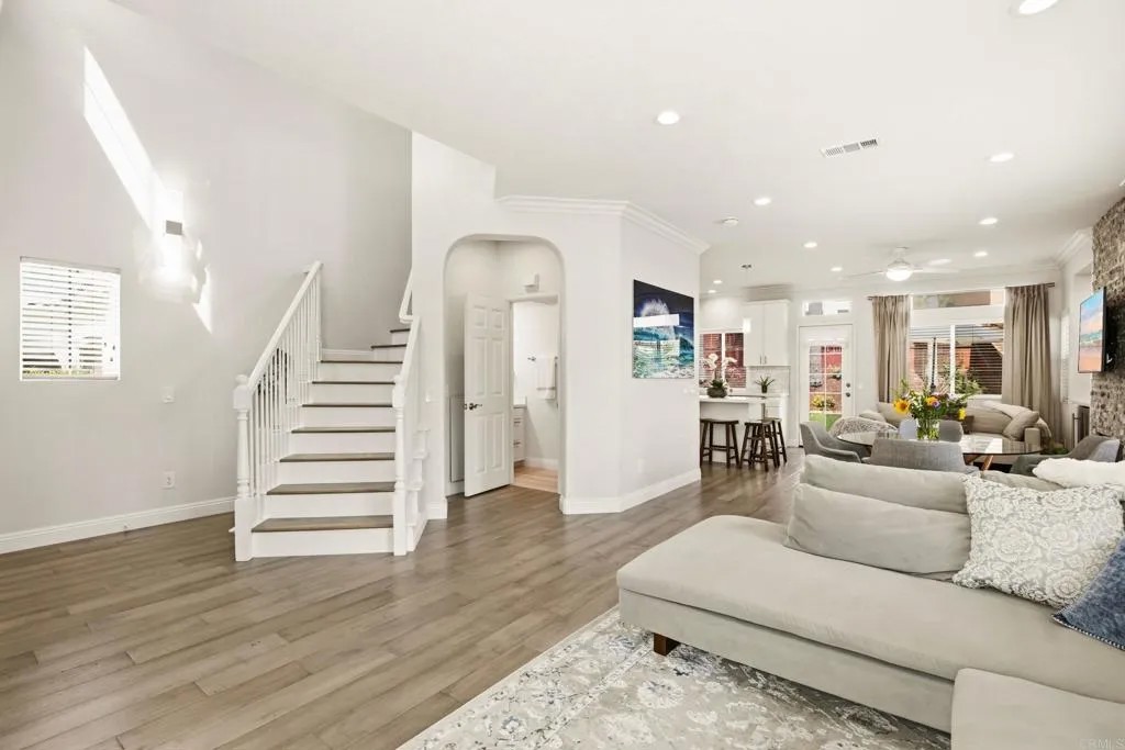 248 Amatista Way