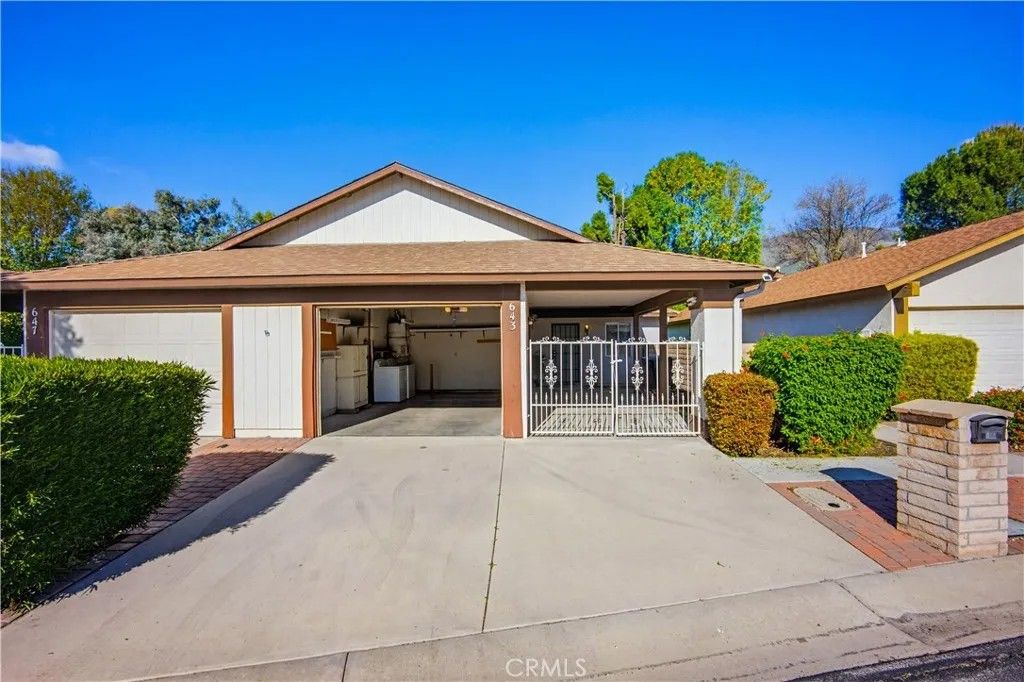 Photo of 643 W Villa Chaparral Rd, San Jacinto, CA 92583 (MLS # OC26005479)