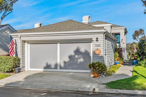 Photo of 7030 lantana Ter, Carlsbad, CA 92011 (MLS # 250043564)