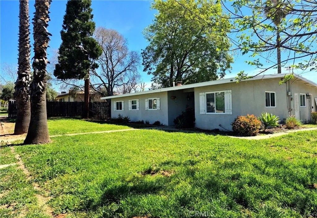 Photo of 217 E Avenue L, Calimesa, CA 92320 (MLS # IG26056297)