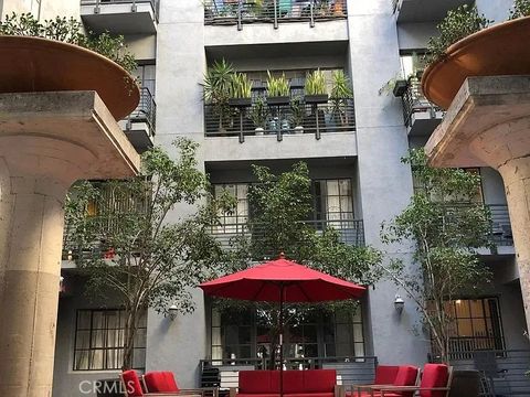 Photo of 420 S San Pedro St #306, Los Angeles, CA 90013 (MLS # TR26026316)