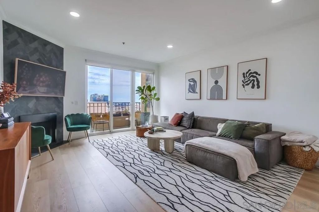 Photo of 2445 Brant St #612, San Diego, CA 92101 (MLS # 250046378)