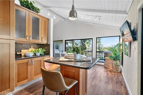 Tiny photo for 30 Nuevo #15, Irvine, CA 92612 (MLS # OC25246271)