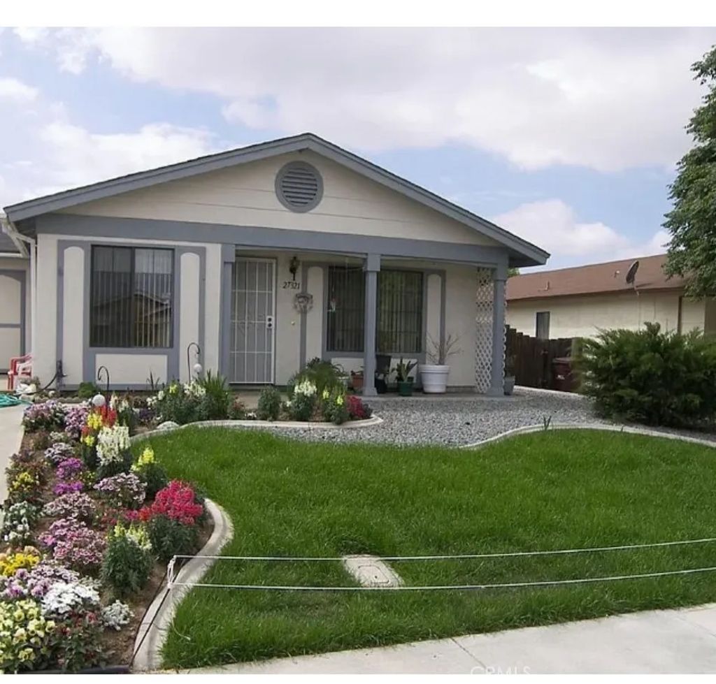 Photo of 27321 El Cajon Ln, Menifee, CA 92586 (MLS # DW26027987)