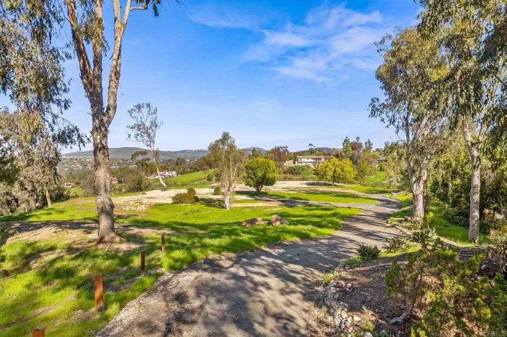 Photo of 18065 Avenida Alondra, Rancho Santa Fe, CA 92067 (MLS # NDP2608706)