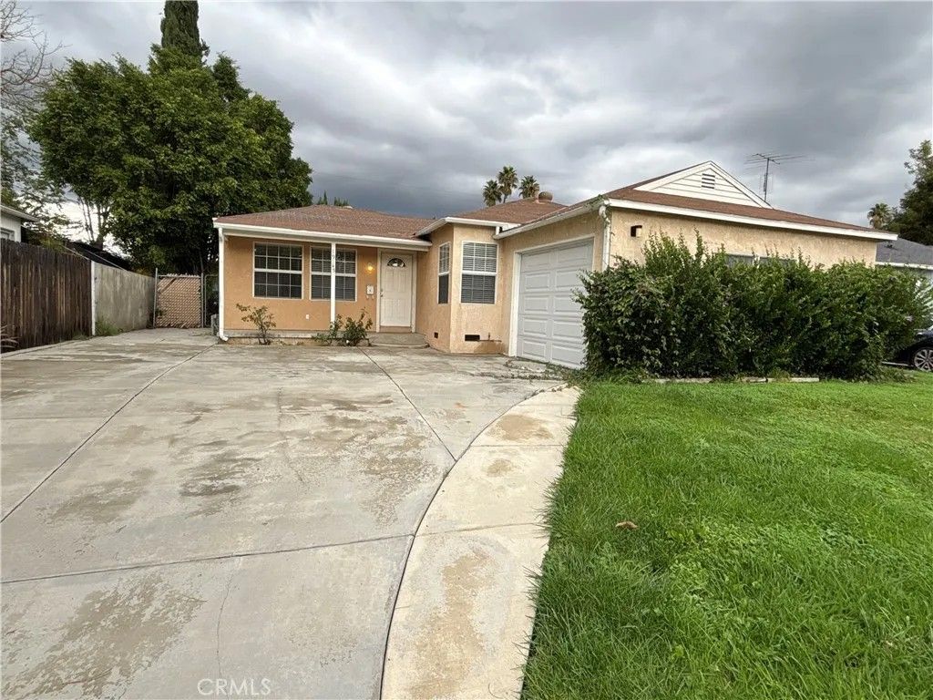 Photo of 19145 Kittridge, Reseda, CA 91335 (MLS # OC25265847)