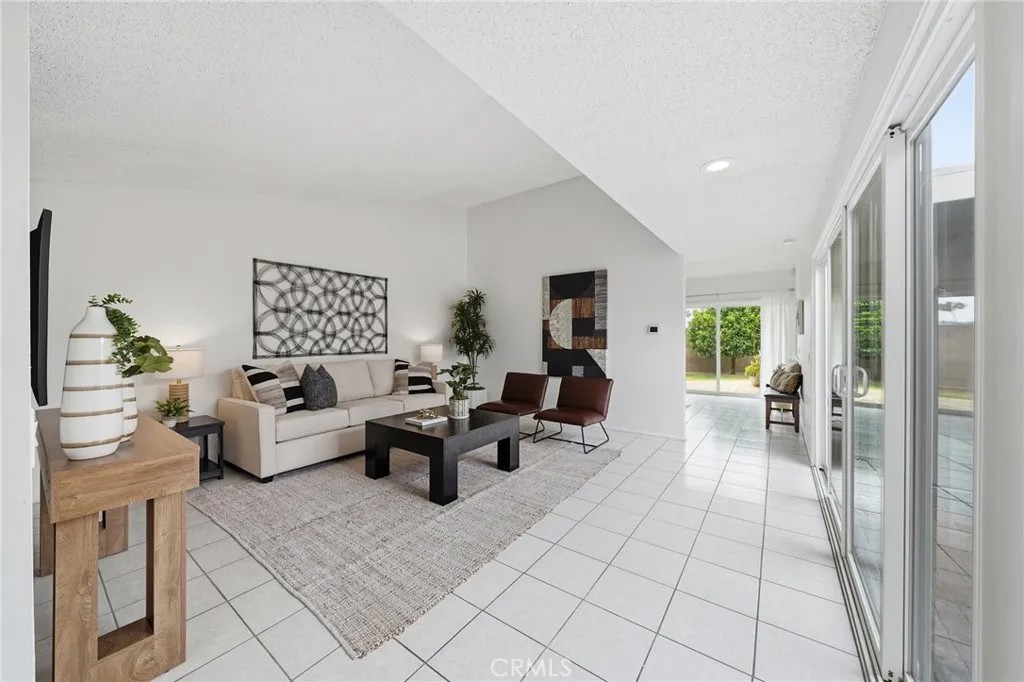 14352 Kipling Lane